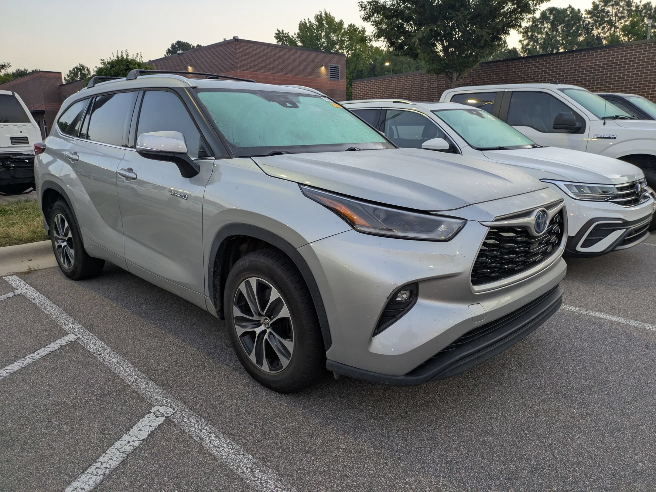 2021 Toyota Highlander Hybrid XLE