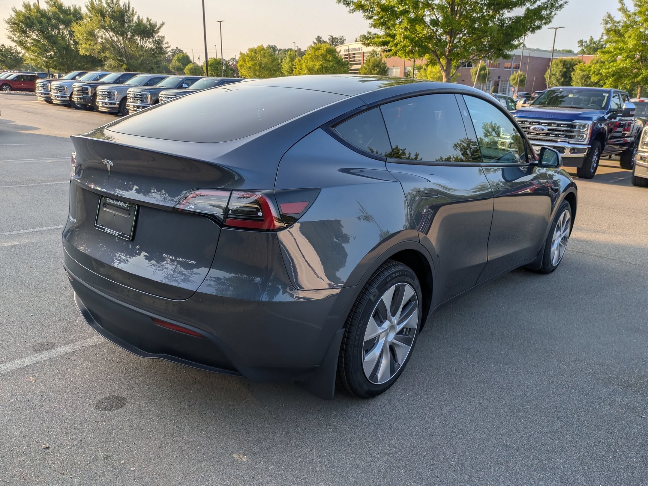 2023 Tesla Model Y Long Range