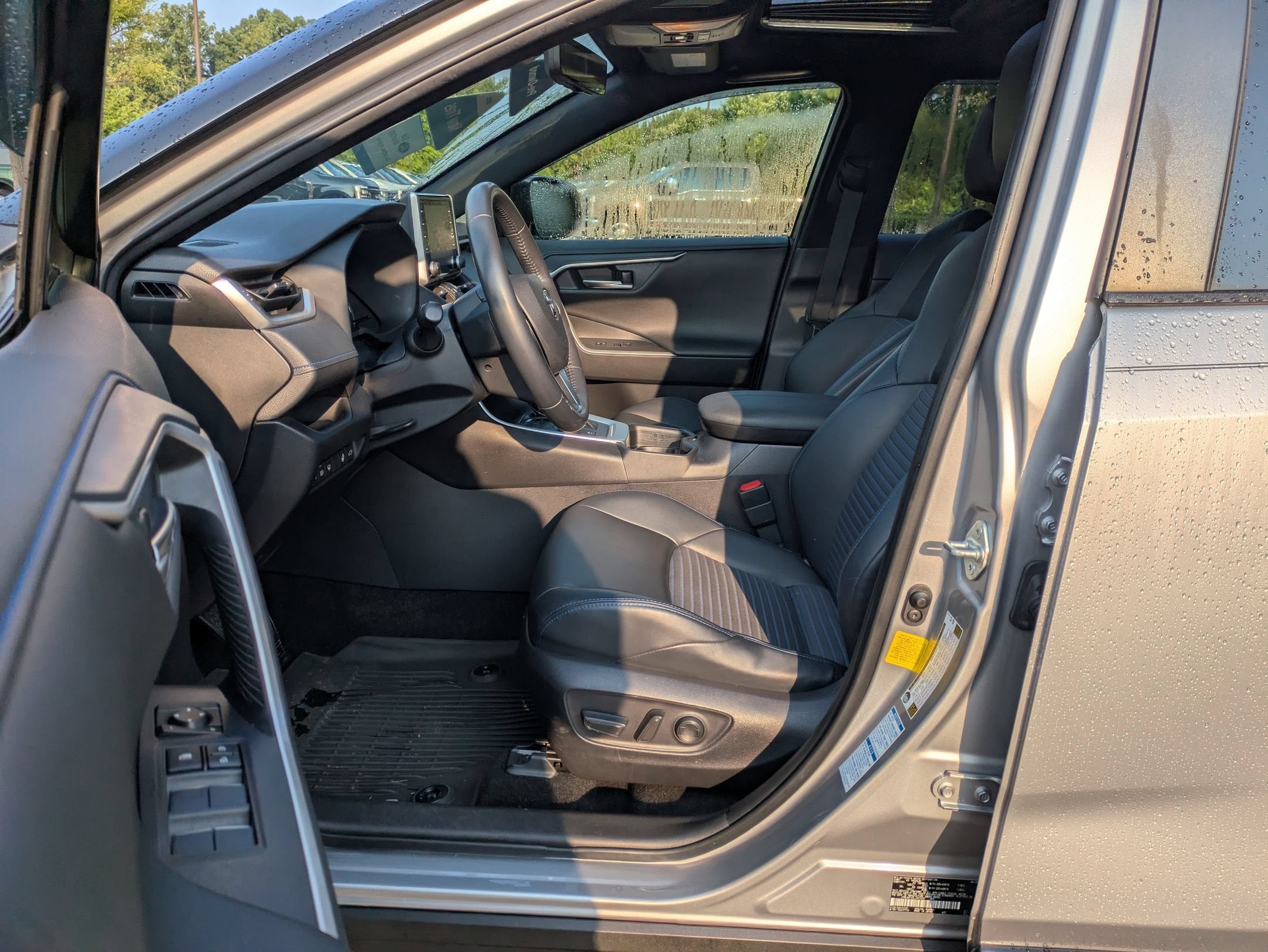 2020 Toyota RAV4 Hybrid XSE
