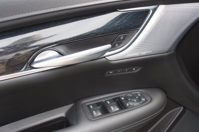 2022 Cadillac XT5 FWD Premium Luxury