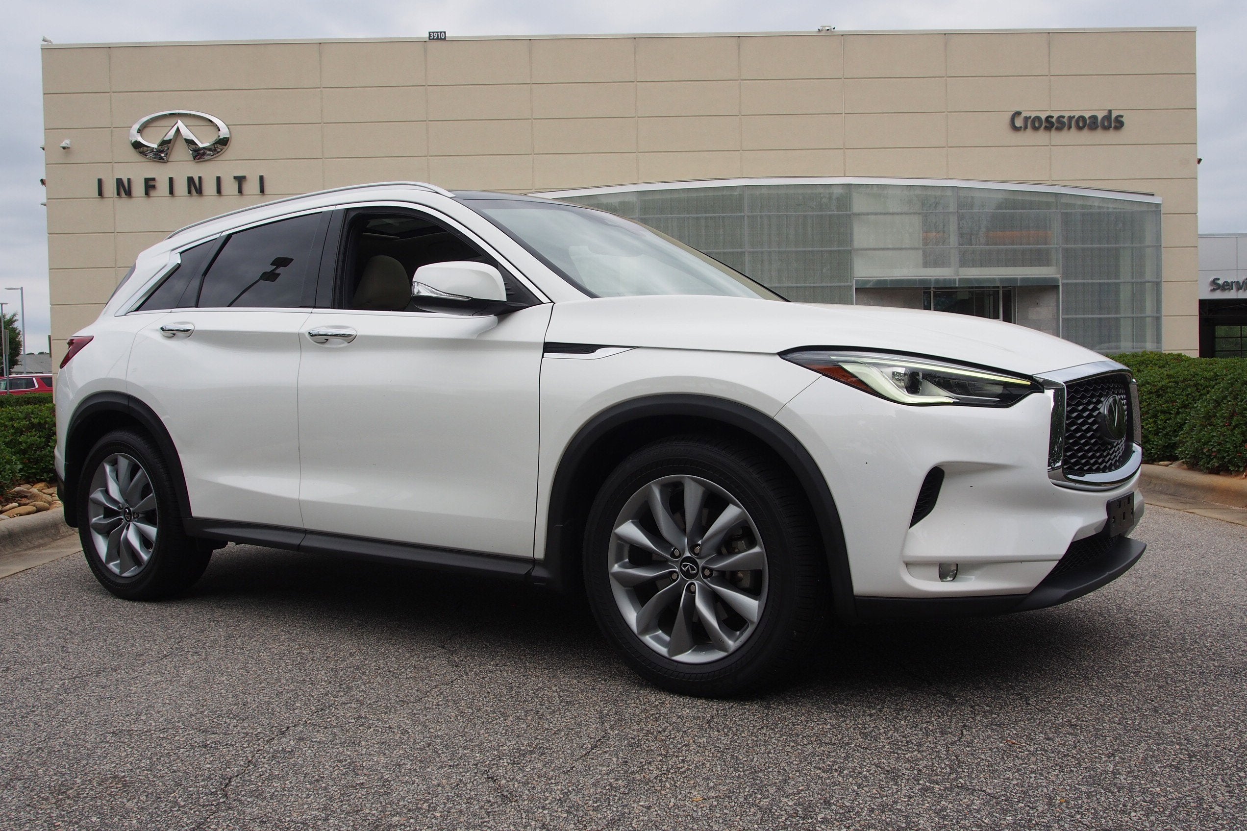 2022 INFINITI QX50 LUXE