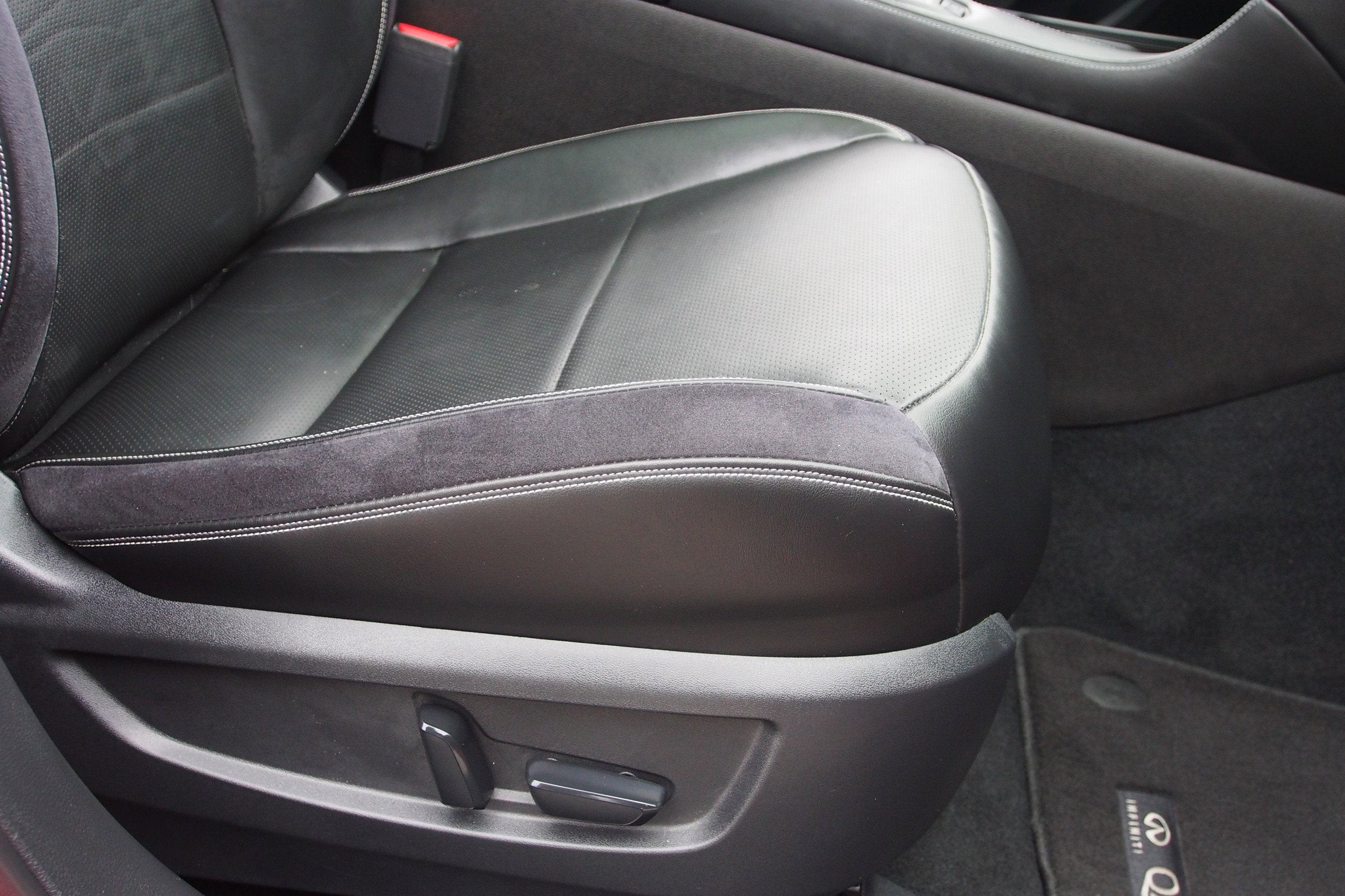 2023 INFINITI QX50 SPORT