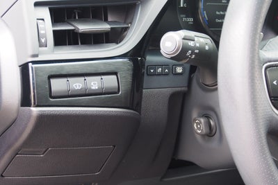 2024 Lexus ES ES 300h F SPORT Handling