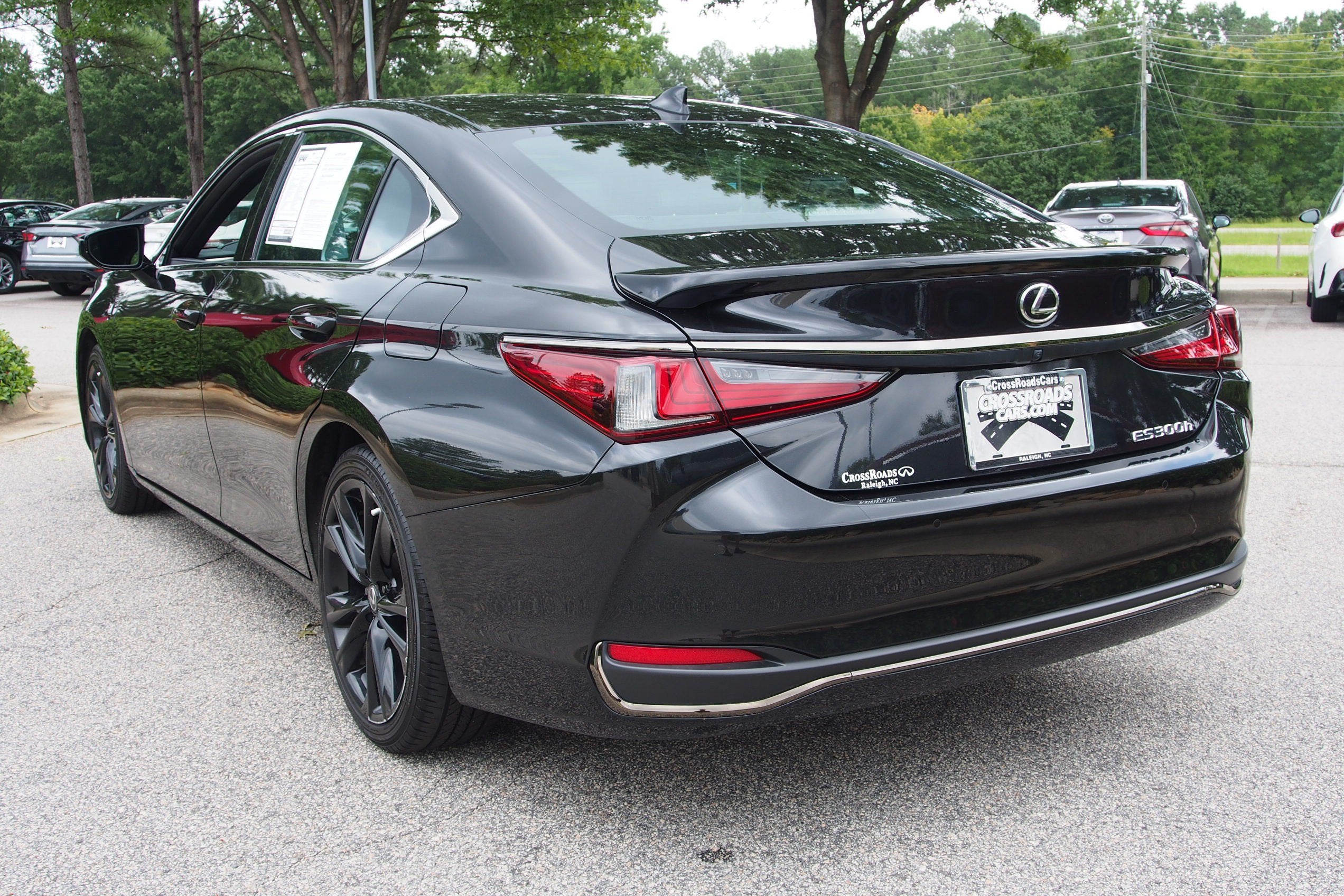 2024 Lexus ES ES 300h F SPORT Handling