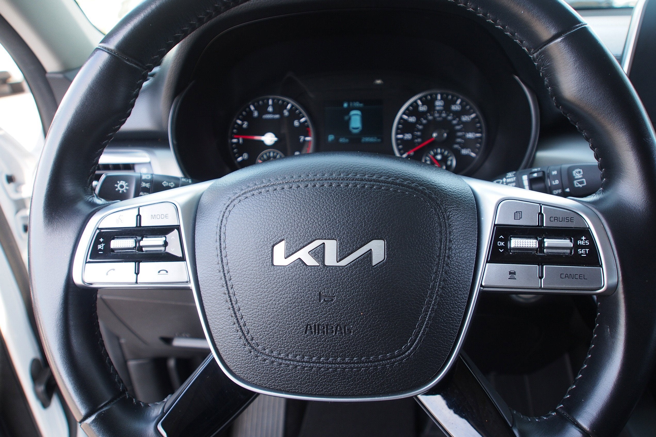 2022 Kia Telluride LX