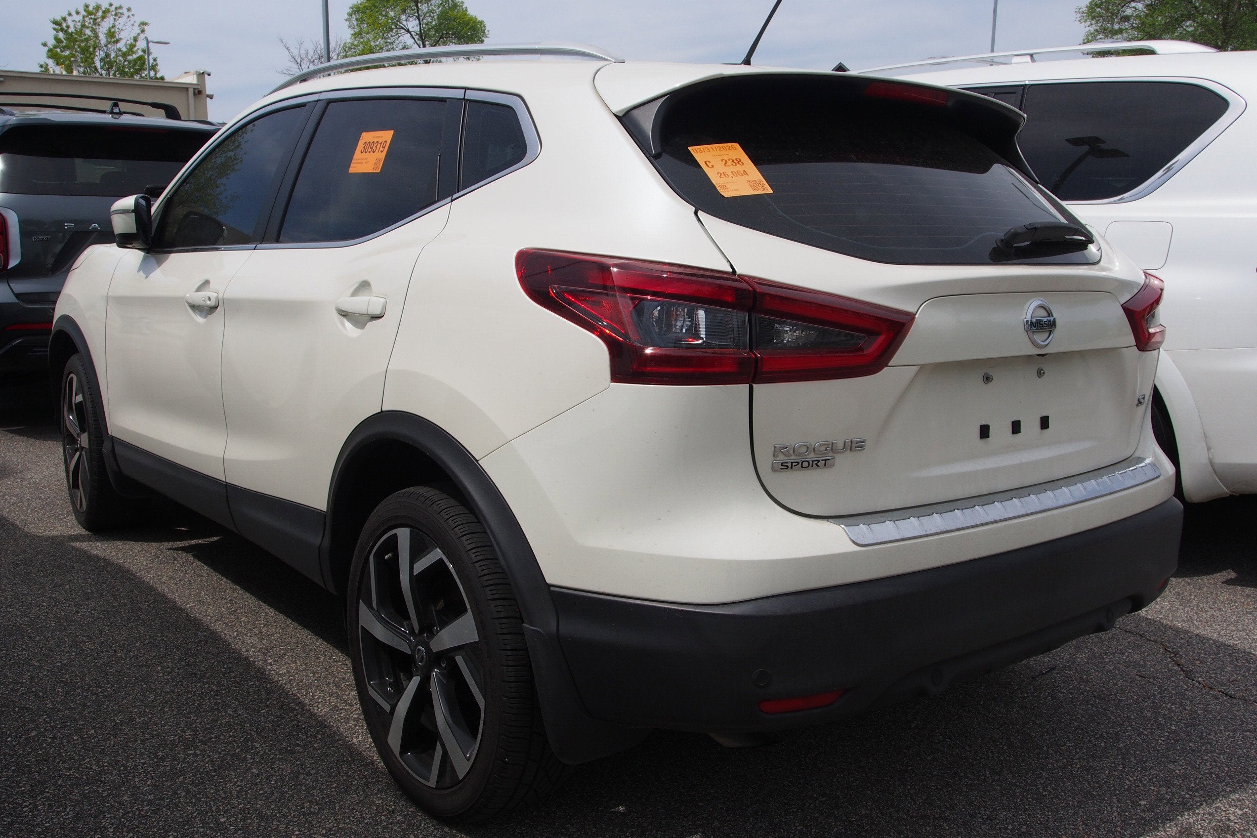 2022 Nissan Rogue Sport SL