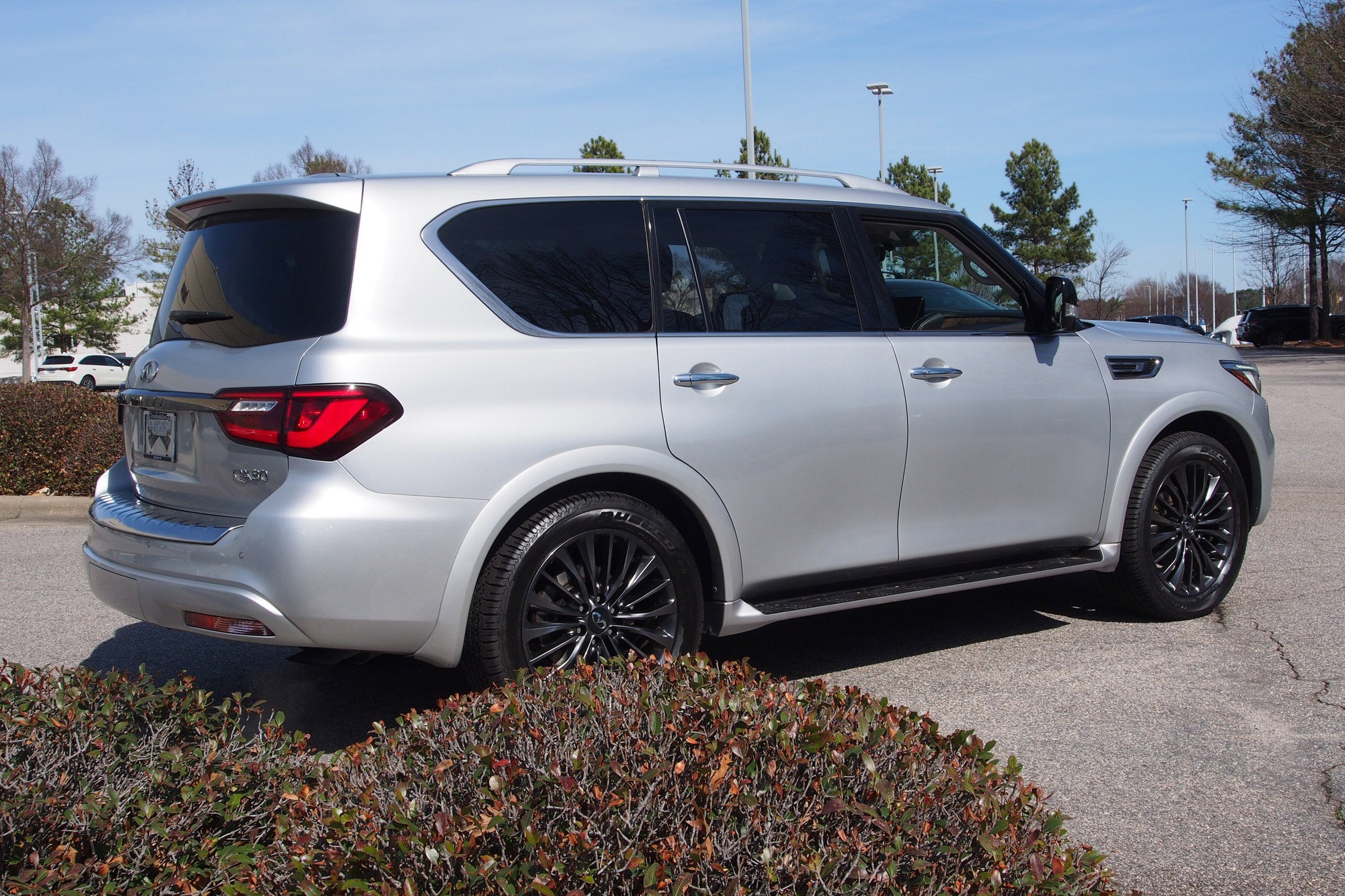 2022 INFINITI QX80 PREMIUM SELECT