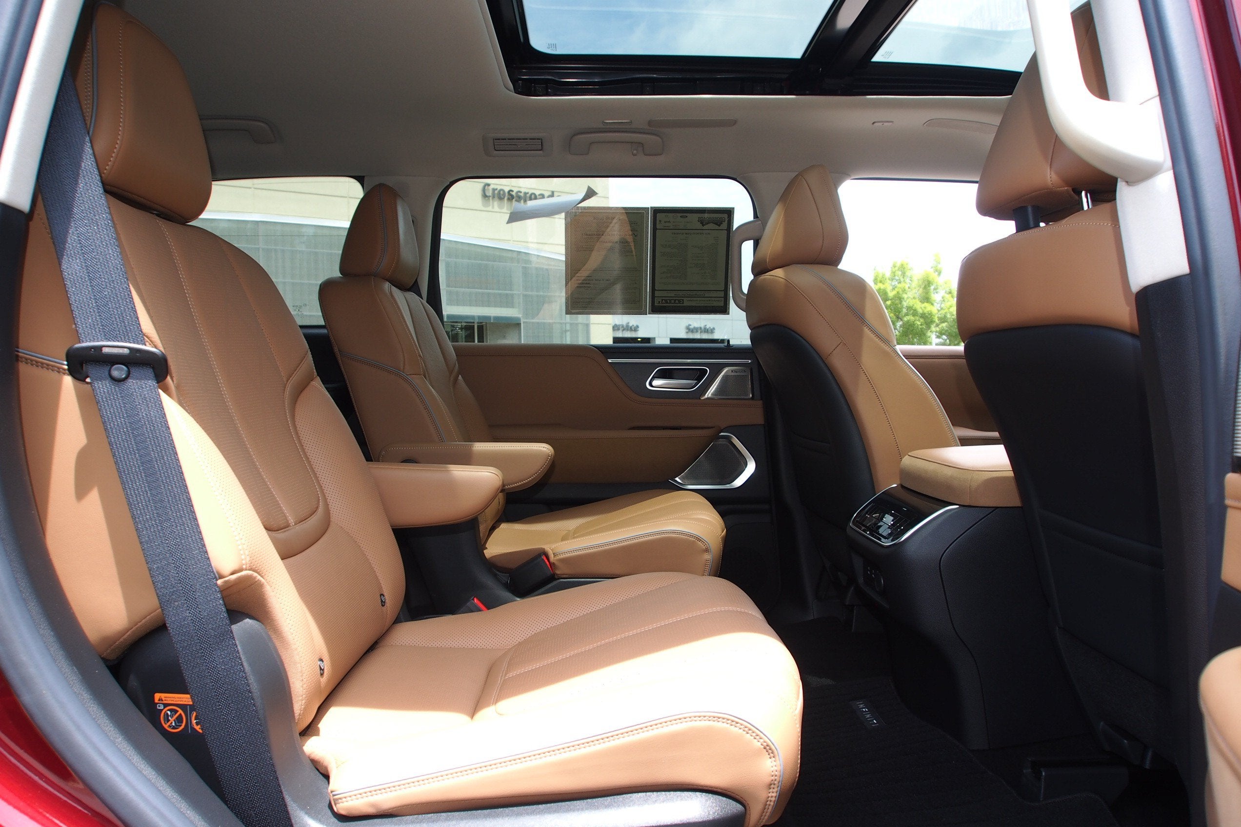 2025 INFINITI QX80 SENSORY