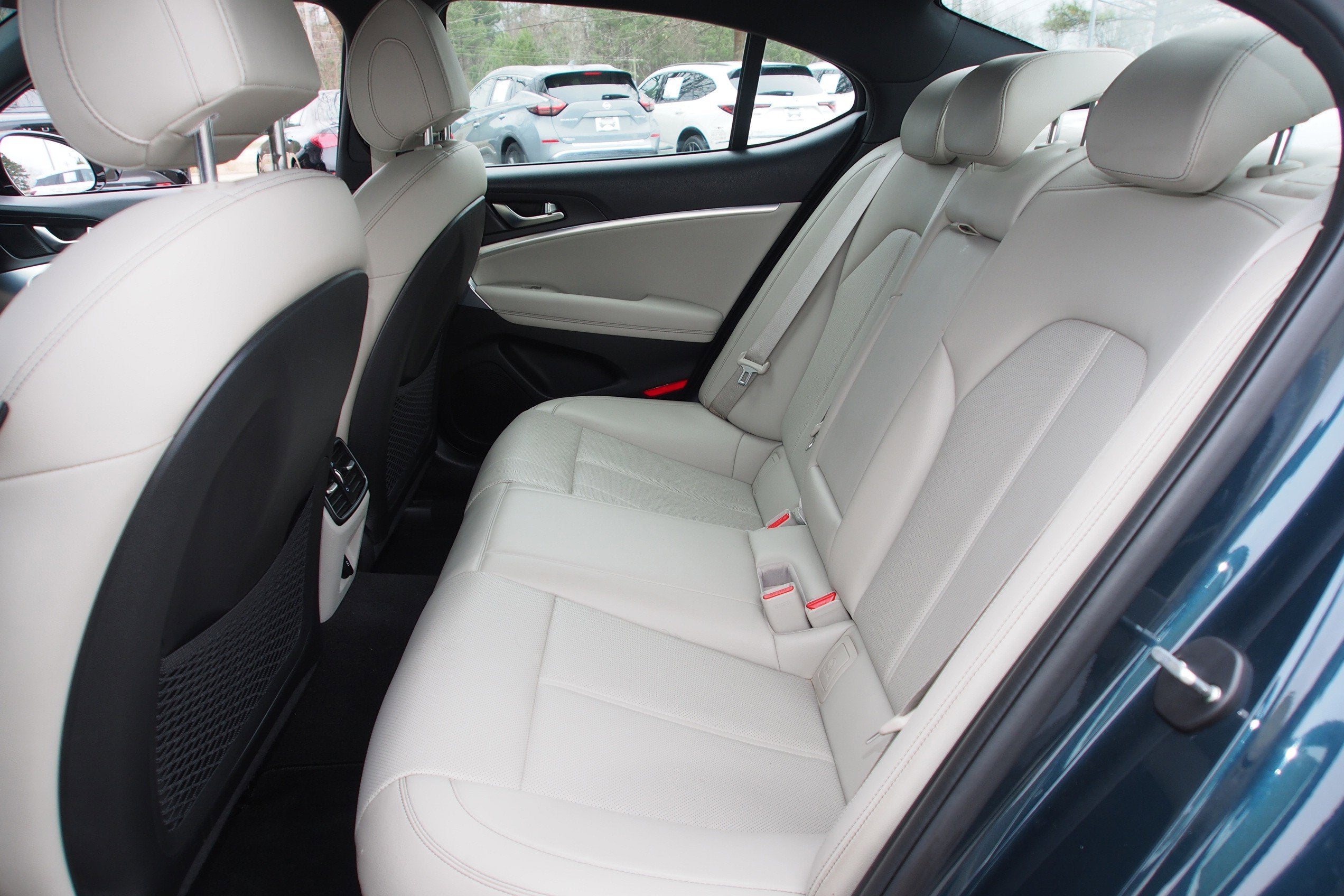 2022 Genesis G70 2.0T