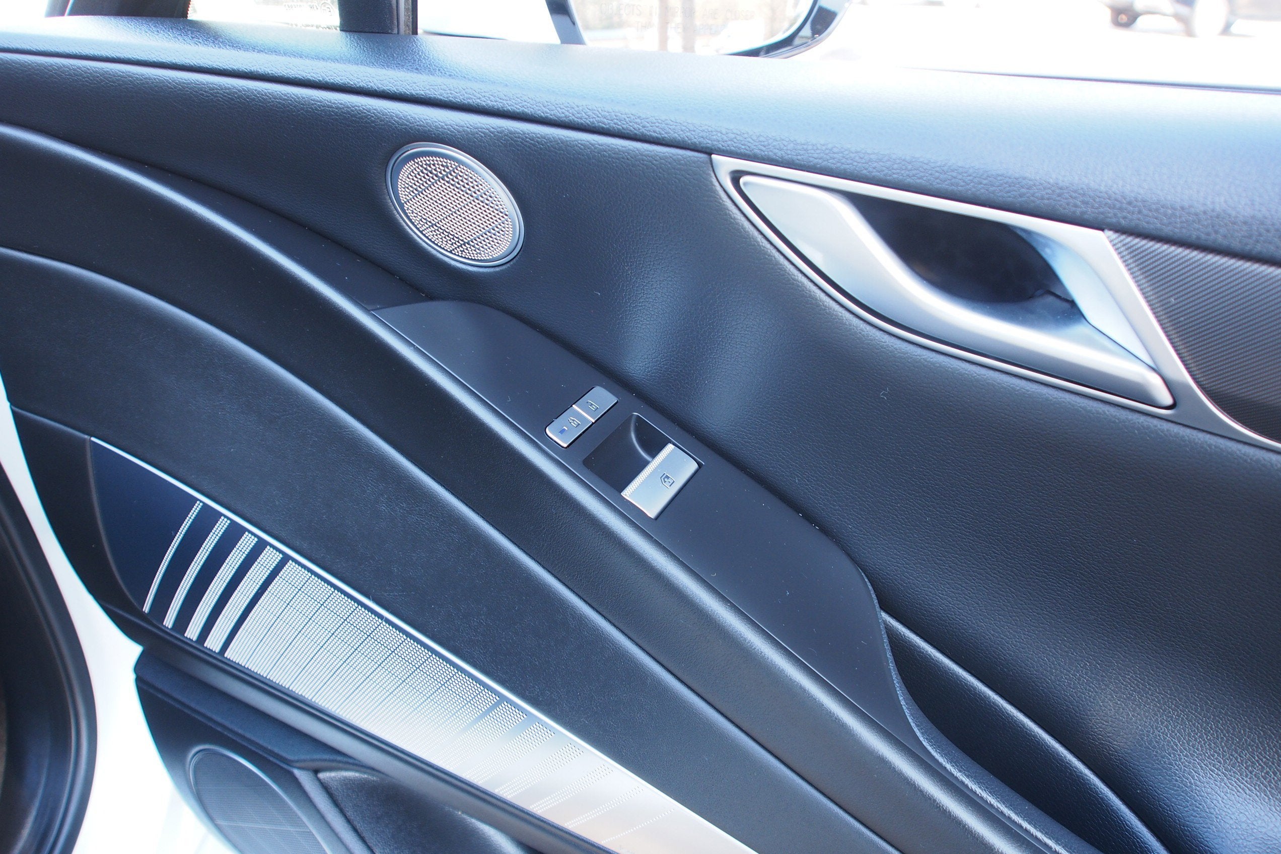 2023 Genesis G80 2.5T