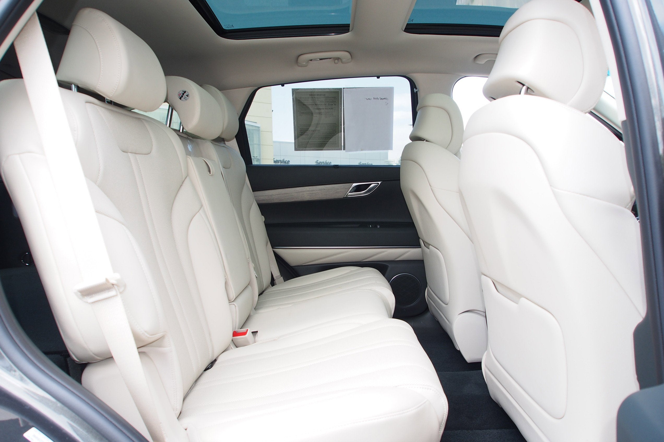 2025 Genesis GV80 Select