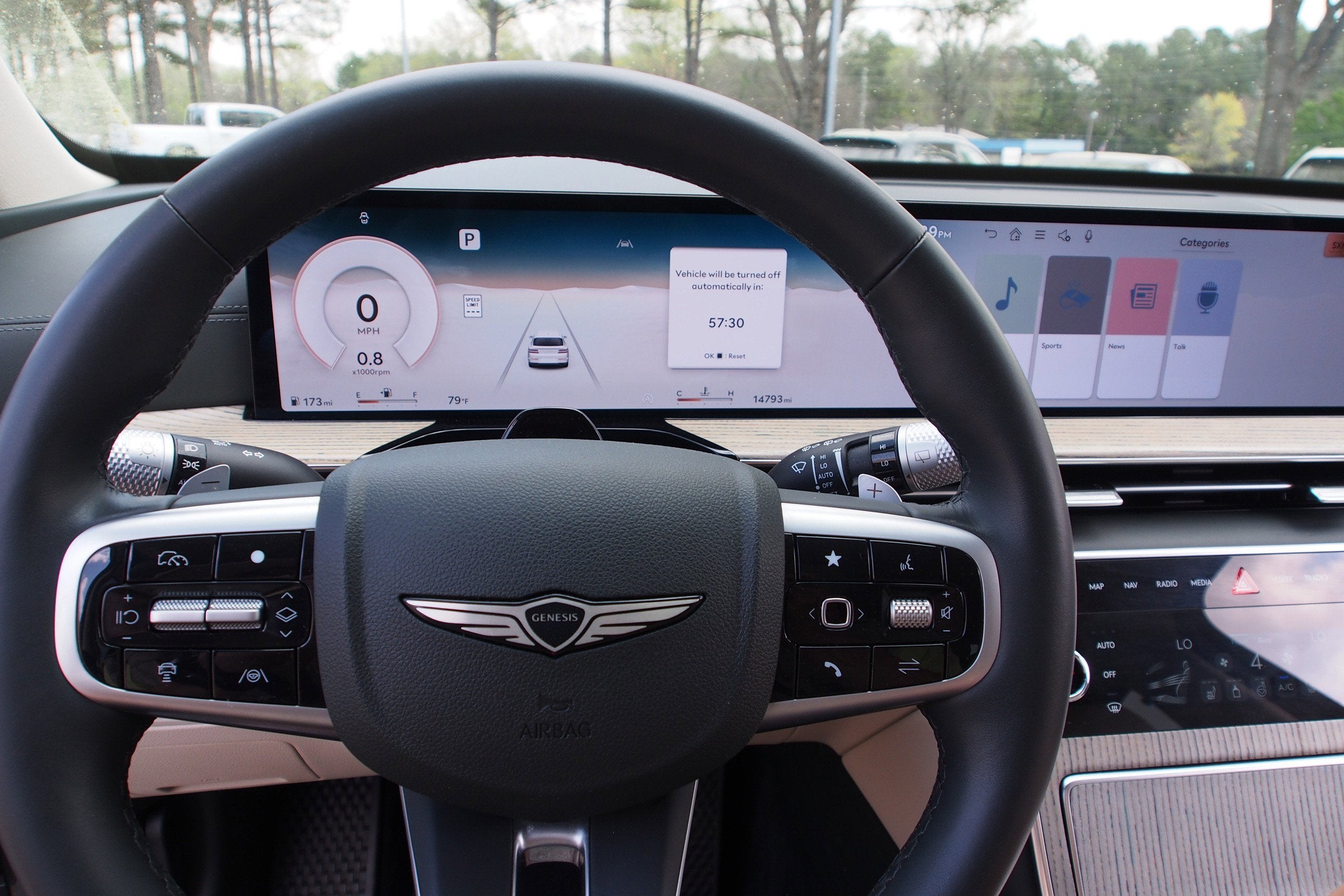 2025 Genesis GV80 Select