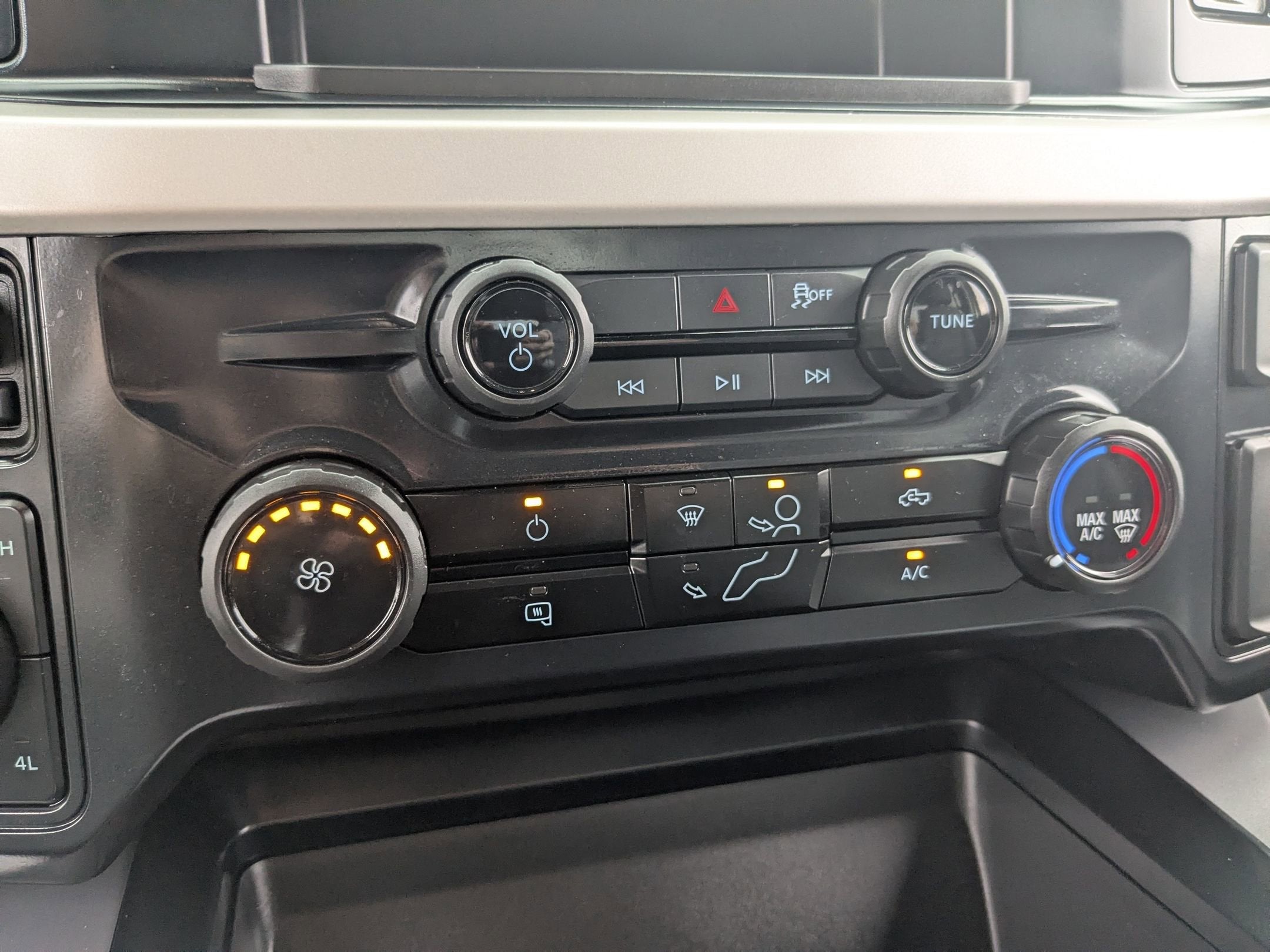 2025 Ford Super Duty F-350 SRW XLT