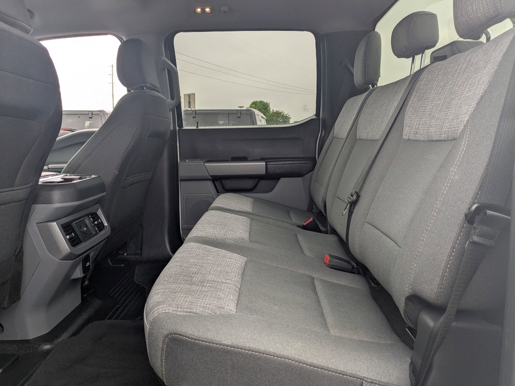 2025 Ford Super Duty F-350 SRW XLT