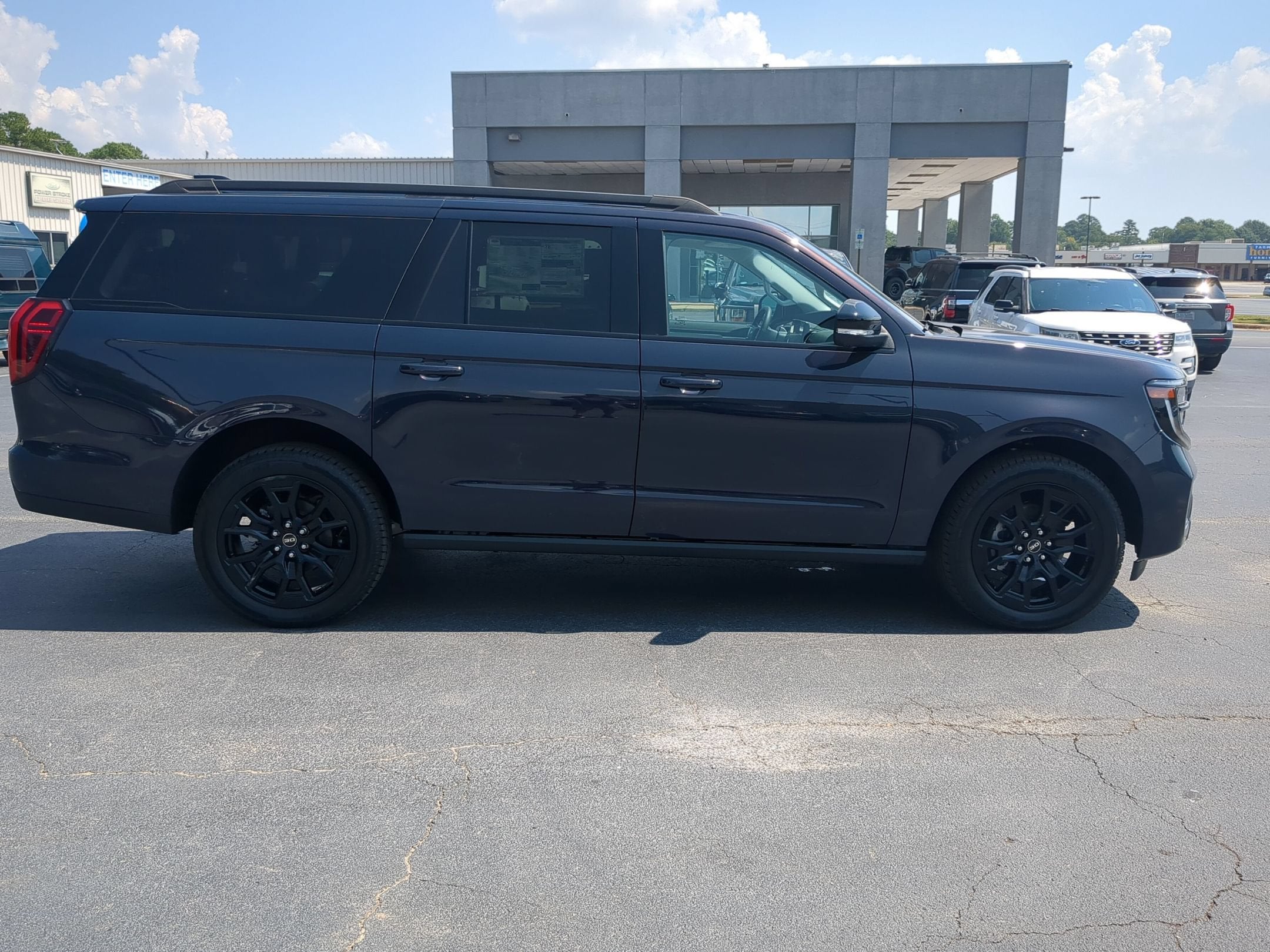 2027 Ford Expedition Max Platinum