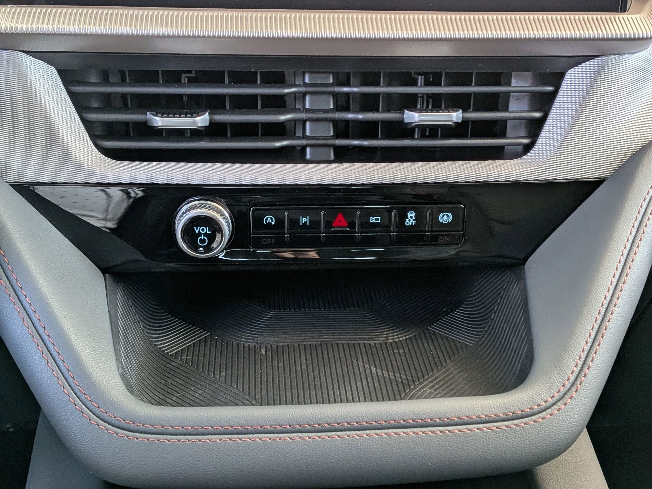 2025 Ford Explorer Active - Crossroads Courtesy Demo