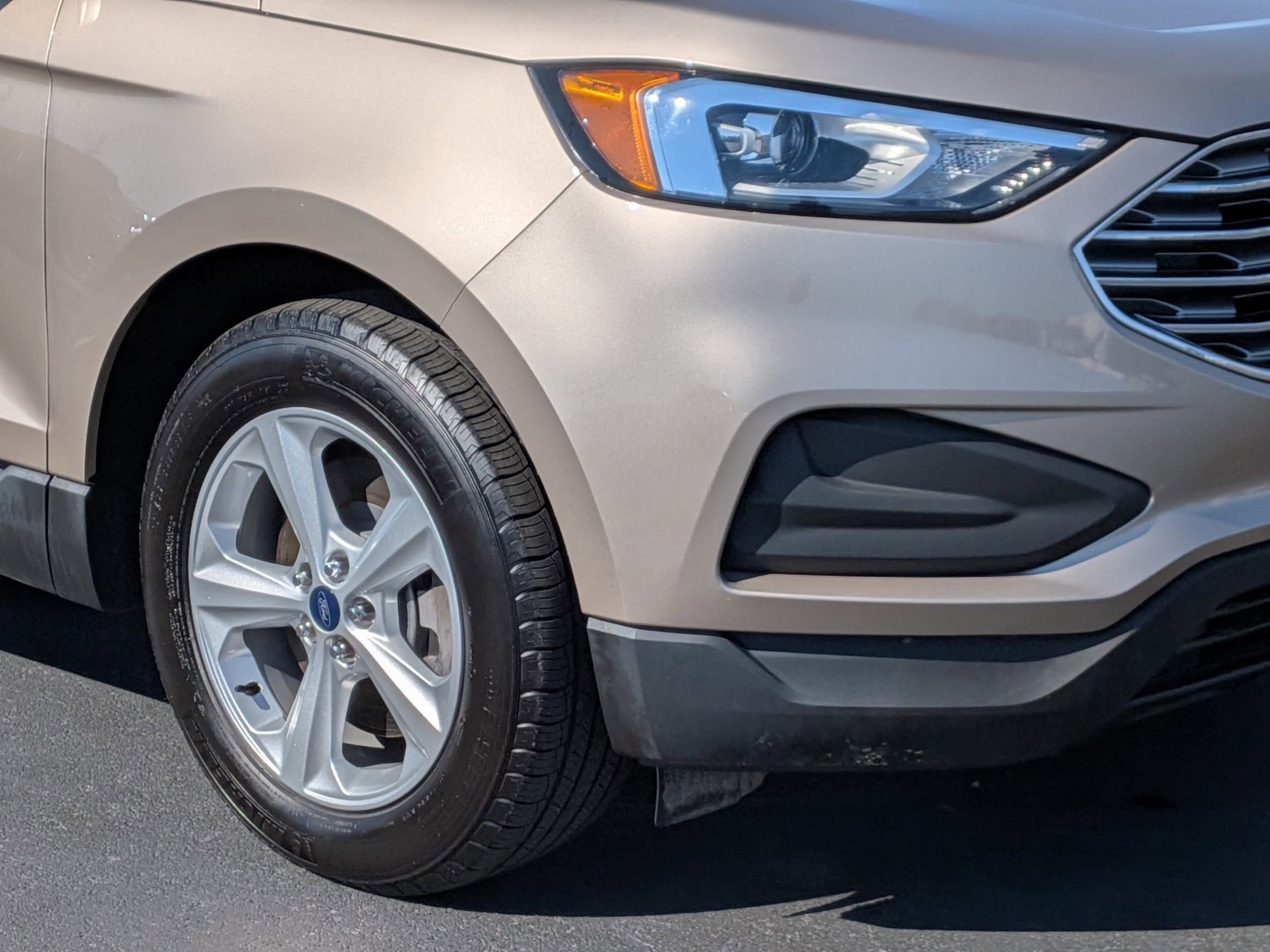 2021 Ford Edge SE