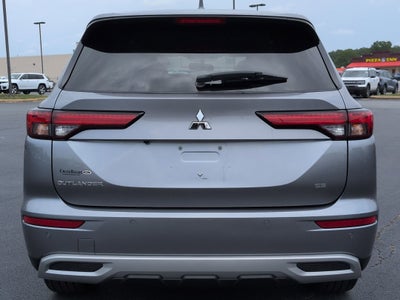 2023 Mitsubishi Outlander SE
