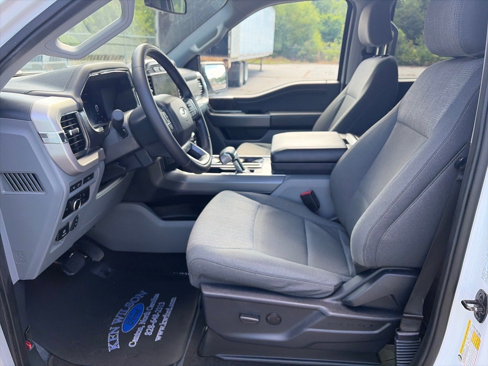 2023 Ford F-150 Lightning XLT