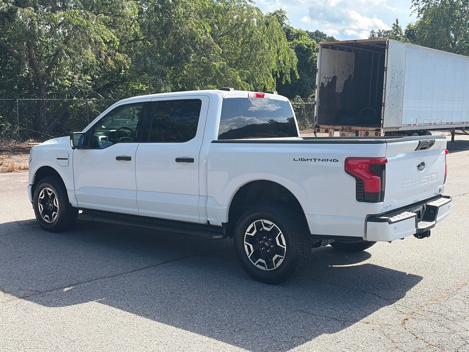 2023 Ford F-150 Lightning XLT